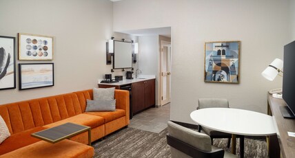 Embassy Suites by Hilton Orlando-North Room Type - 2 DBL BD STE PALM WING NS