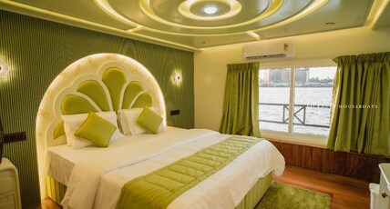 Pickadly Houseboats Room Type - 2 Bedroom Ultra Luxury