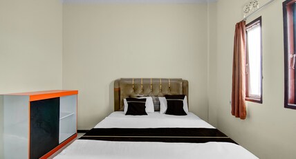 Collection O Gefa Sleep N Go Room Type - Indonesia Deluxe Double