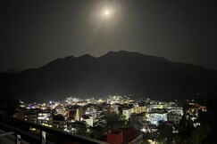 Adya Apartments & Retreats