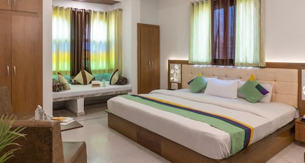 Treebo The Fresco Lake Pichola Room Type - Superior Room Treebo The Fresco Lake Pichola Room Type - Superior Room