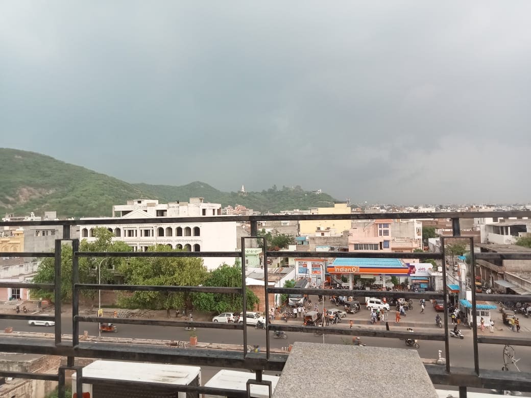 Hotel Royal View - Tap to explore photos