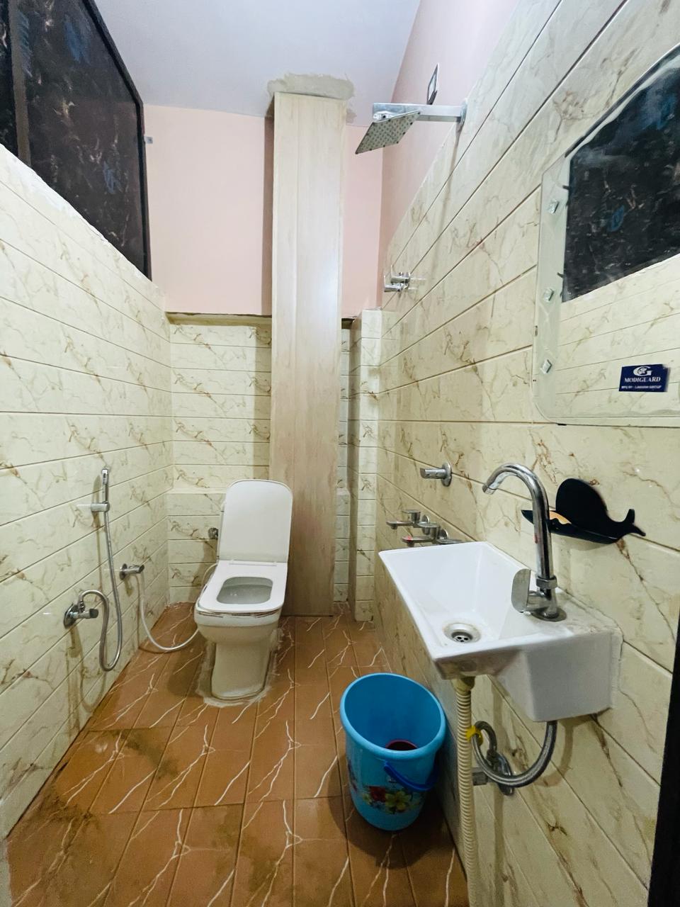 Ashutosh home stay - Tap to explore photos