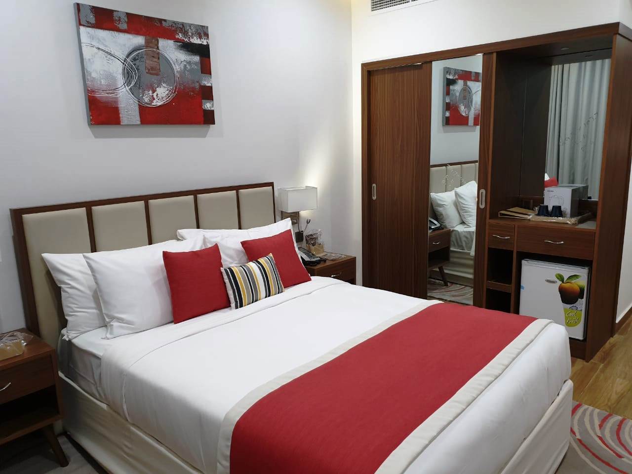 Le Wana Hotel Dubai - Tap to explore photos