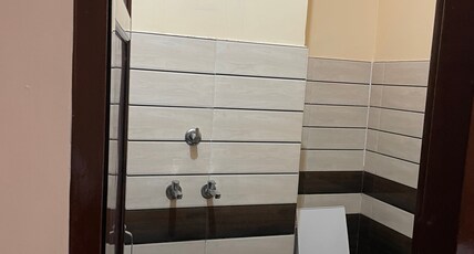 SHREE MANUHAAR HOTEL & FAMILY RESTAURANT Room Type - Standard Room