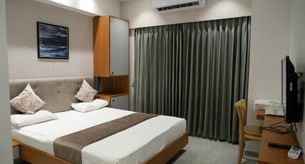 HOTEL LA IMPERIAL Room Type - Deluxe Room