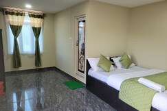 Vati Guest House | Rooms and Restaurant