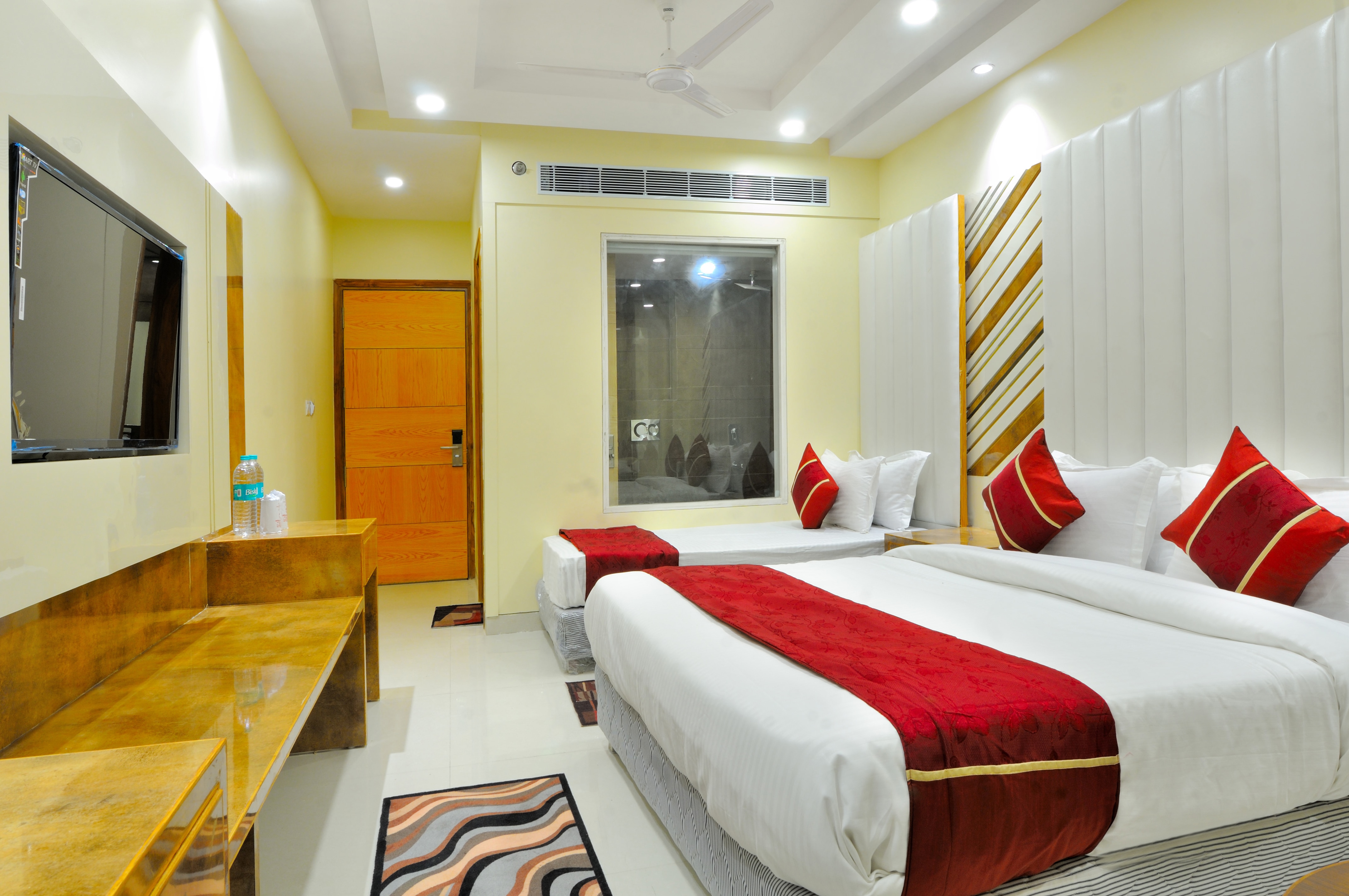 Hotel Worth - Near Connaught Place & NDLS Station - Tap to explore photos