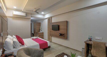 Lexus Inn Room Type - Executive Double Room