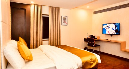 The Onyx - Premium Business Hotel Room Type - Luxury Room