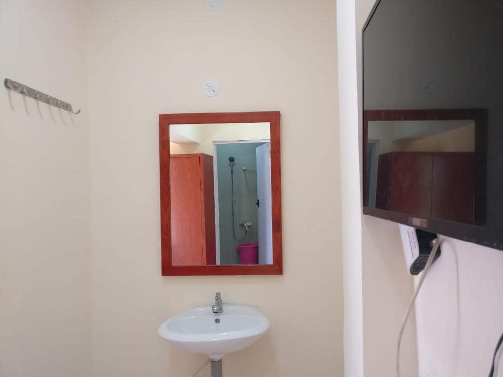 King Park Homestay - Tap to explore photos