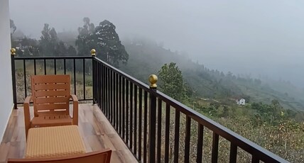 Cloudy Mist Room Type - Double Room