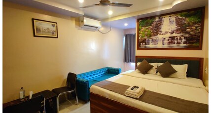 HOTEL PLAZA Room Type - DELUX