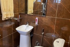 Aqua Paradise Homestay Srinagar