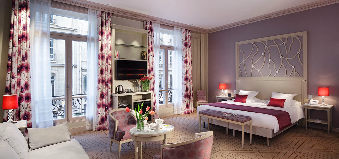 Hotel Chateau Frontenac - Tap to explore photos