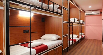 Rahul Men's AC Dormitory Room Type - Deluxe Male Bed