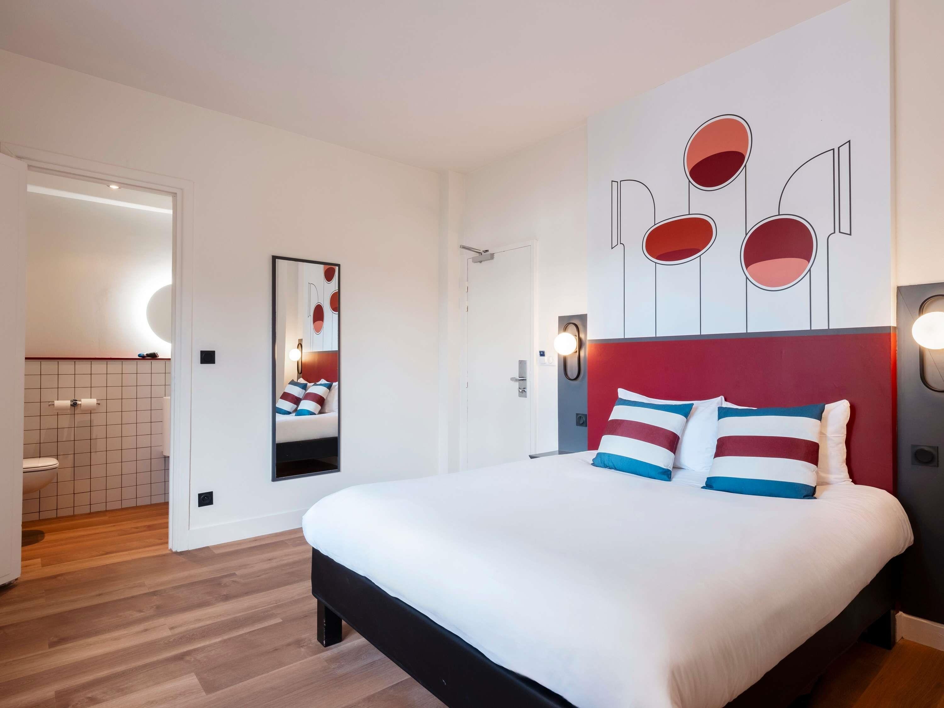 ibis Styles Rouen Centre Cathedrale - Tap to explore photos