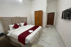 Manglaam Resort