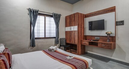 Utkarsh Hotel & Lodging Room Type - Deluxe Non-AC Room
