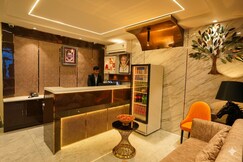 V Inn Studio