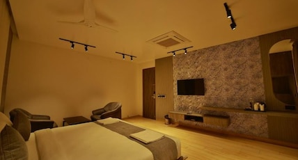 The Mysore Grand Room Type - Deluxe Room The Mysore Grand Room Type - Deluxe Room