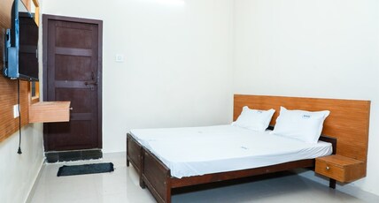 Kkm International Room Type - Classic Non AC Room