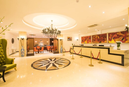 Palms Hotel