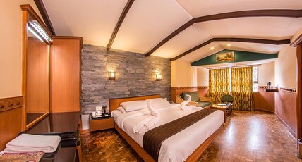 Hilltop Towers Room Type - Family Triple