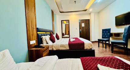 Royal Residency Room Type - Triple Bed Classic Room