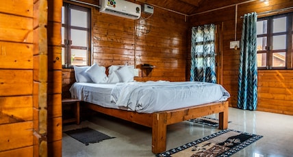 Leo Wooden Resort Room Type - Wooden Cottage Room with River View Leo Wooden Resort Room Type - Wooden Cottage Room with River View