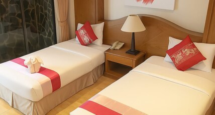 DIVA PATONG HOTEL Room Type - Deluxe Twin Bed