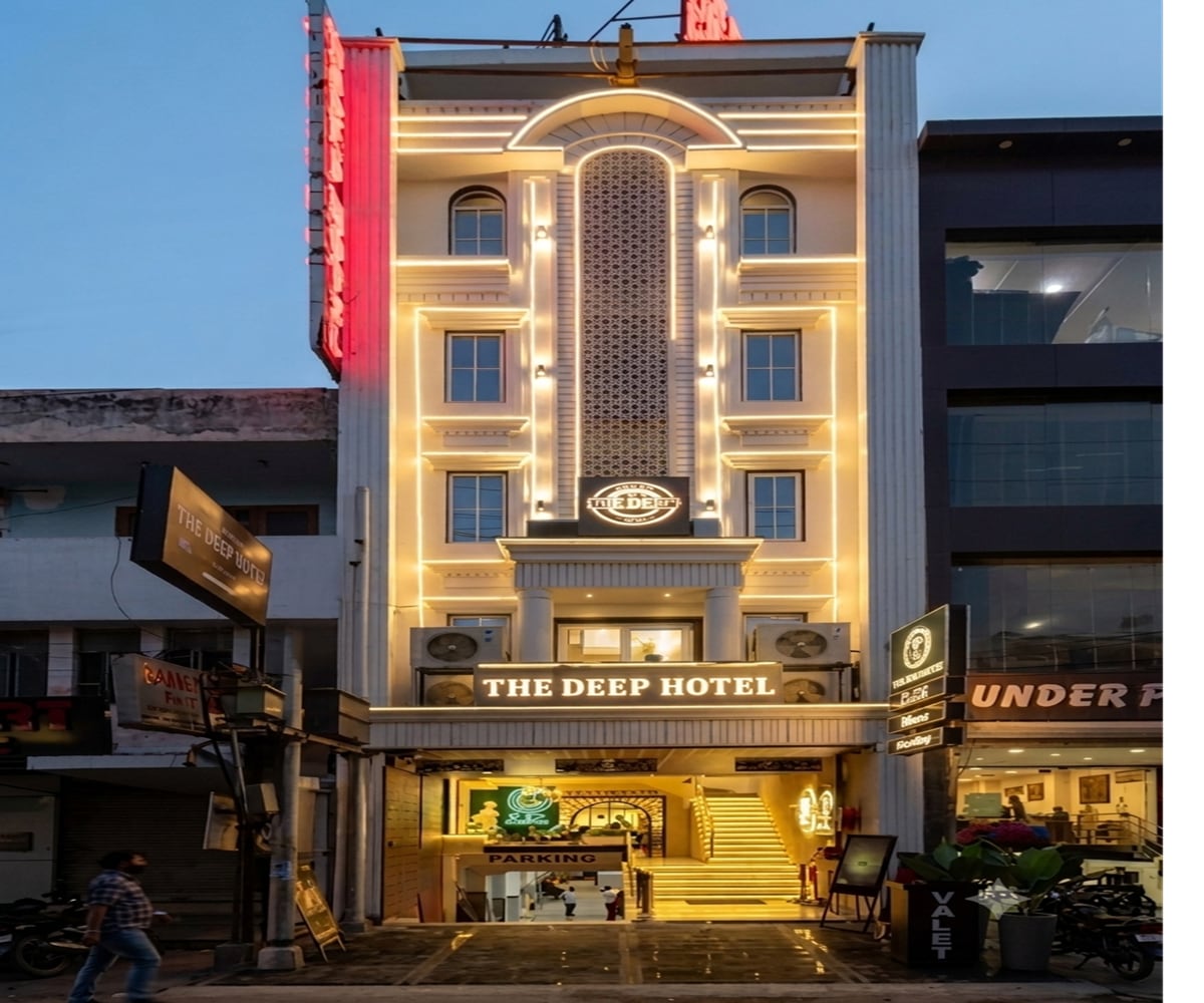 The Deep Hotel (Gumti No 5) - Tap to explore photos