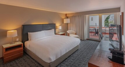 Presidente Intercontinental Puebla, an IHG hotel Room Type - 1 King Premium Lounge Access Presidente Intercontinental Puebla, an IHG hotel Room Type - 1 King Premium Lounge Access