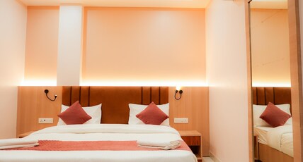 Hotel Nirvvana Residency Room Type - Super Classic Room