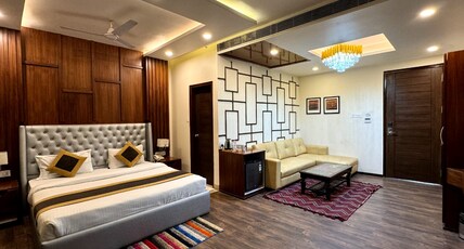 HOTEL RIVER RHYTHM ( 50 mtr. from Assi Ghat ) Room Type - Suite Room (Ganga Facing)