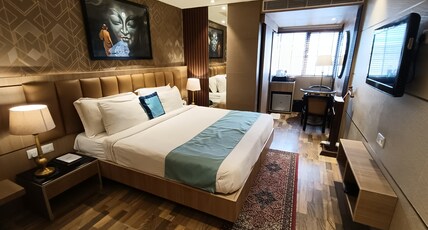 Vatika Premier Hotel Room Type - Deluxe DBL Twin