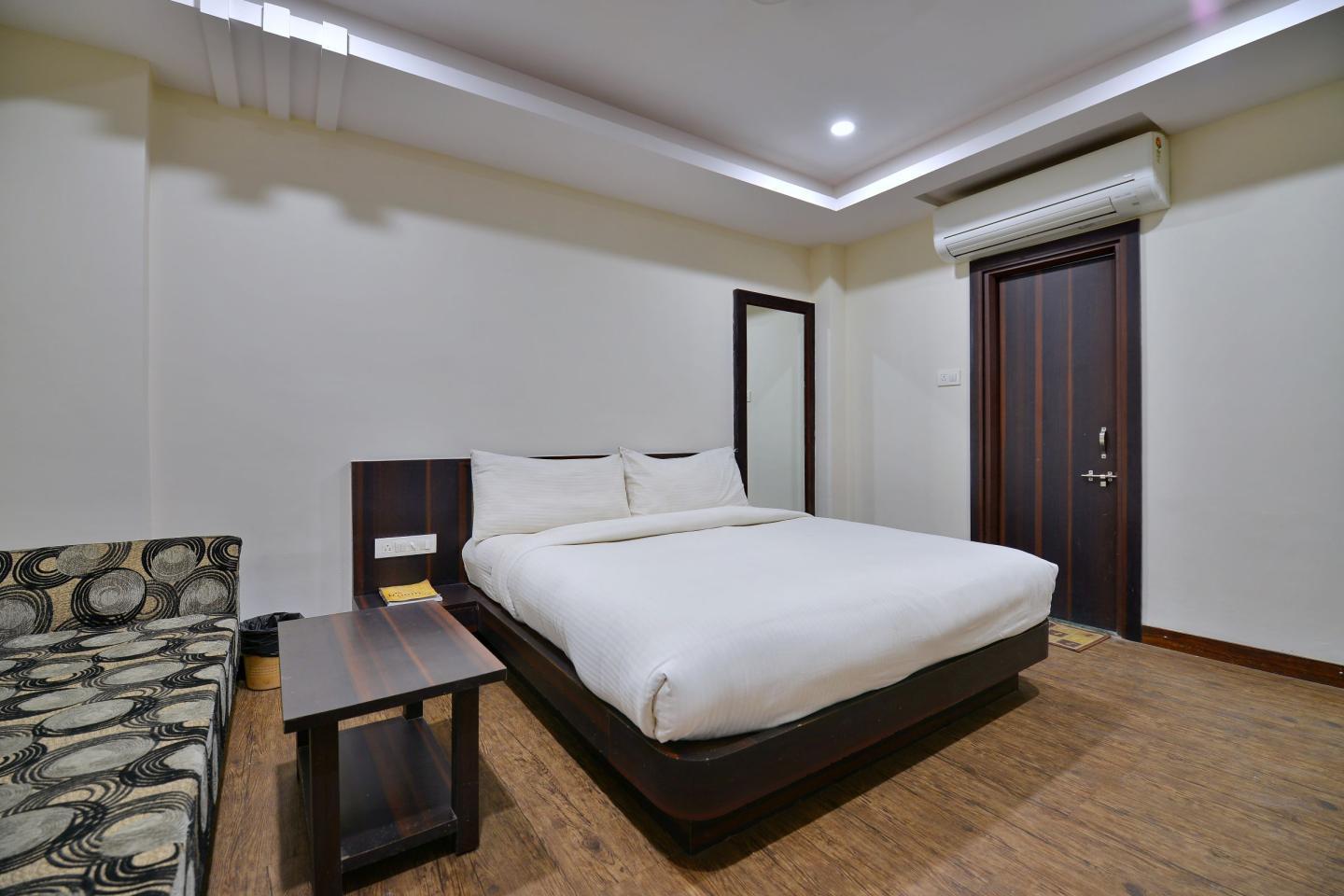 Hotel Siddhant - Tap to explore photos
