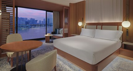 Intercontinental Yokohama Pier 8 Room Type - 1 King Classic Club Lounge Access Minatomirai View