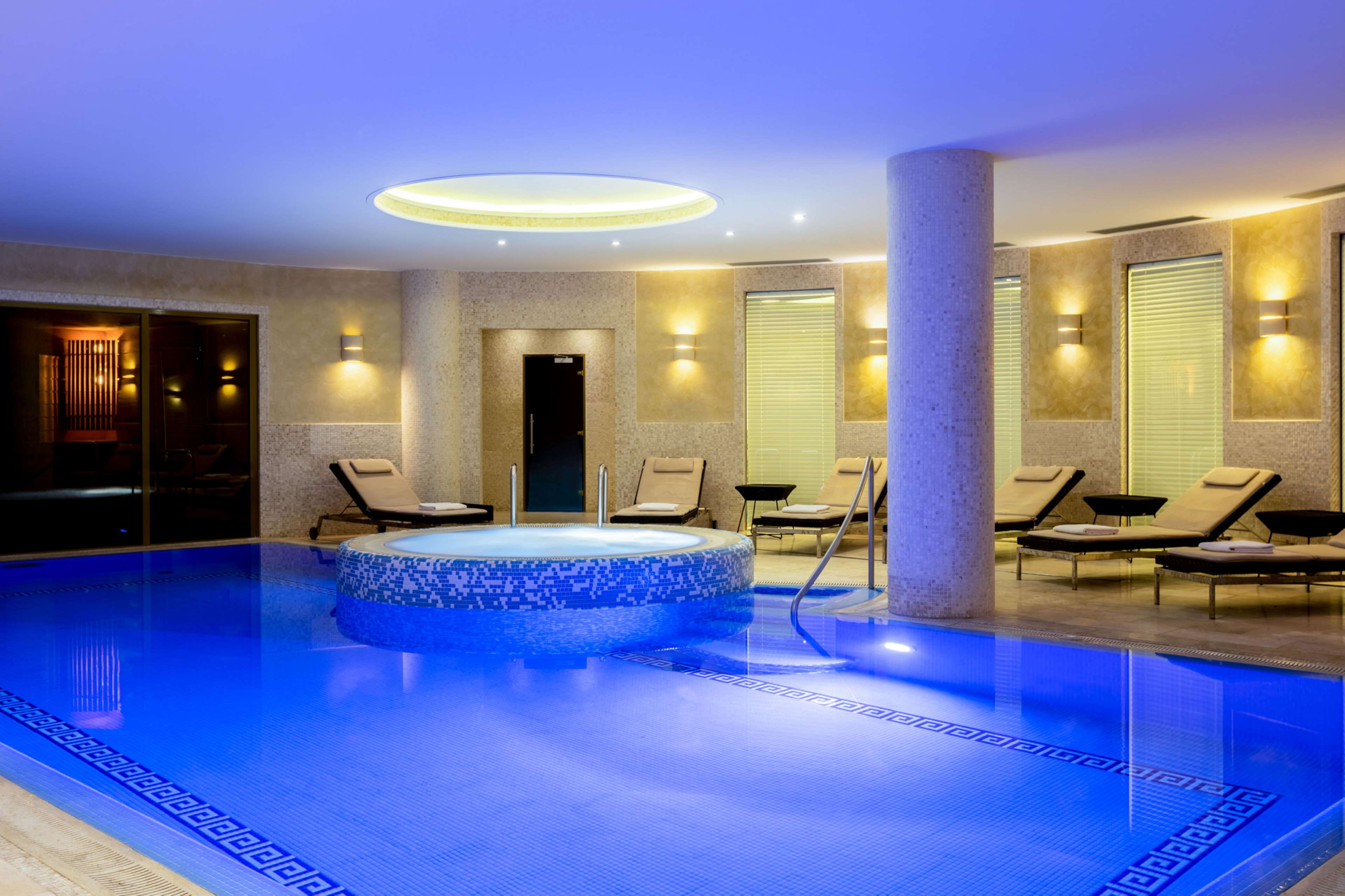 Grand Hotel Vilnius, Curio Collection by Hilton - Tap to explore photos
