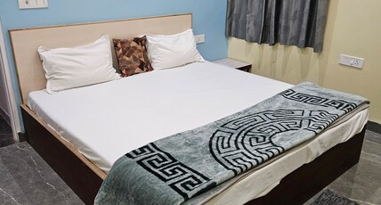 Dhoorji Guest House Room Type - Standard Room