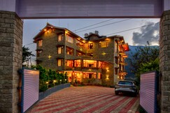 Snow City's Montana Blues Resort Manali - Heated & Air-Cooled Stay