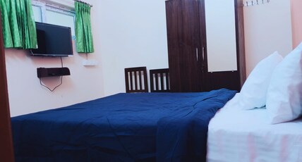 White Housse Room Type - Signature Room