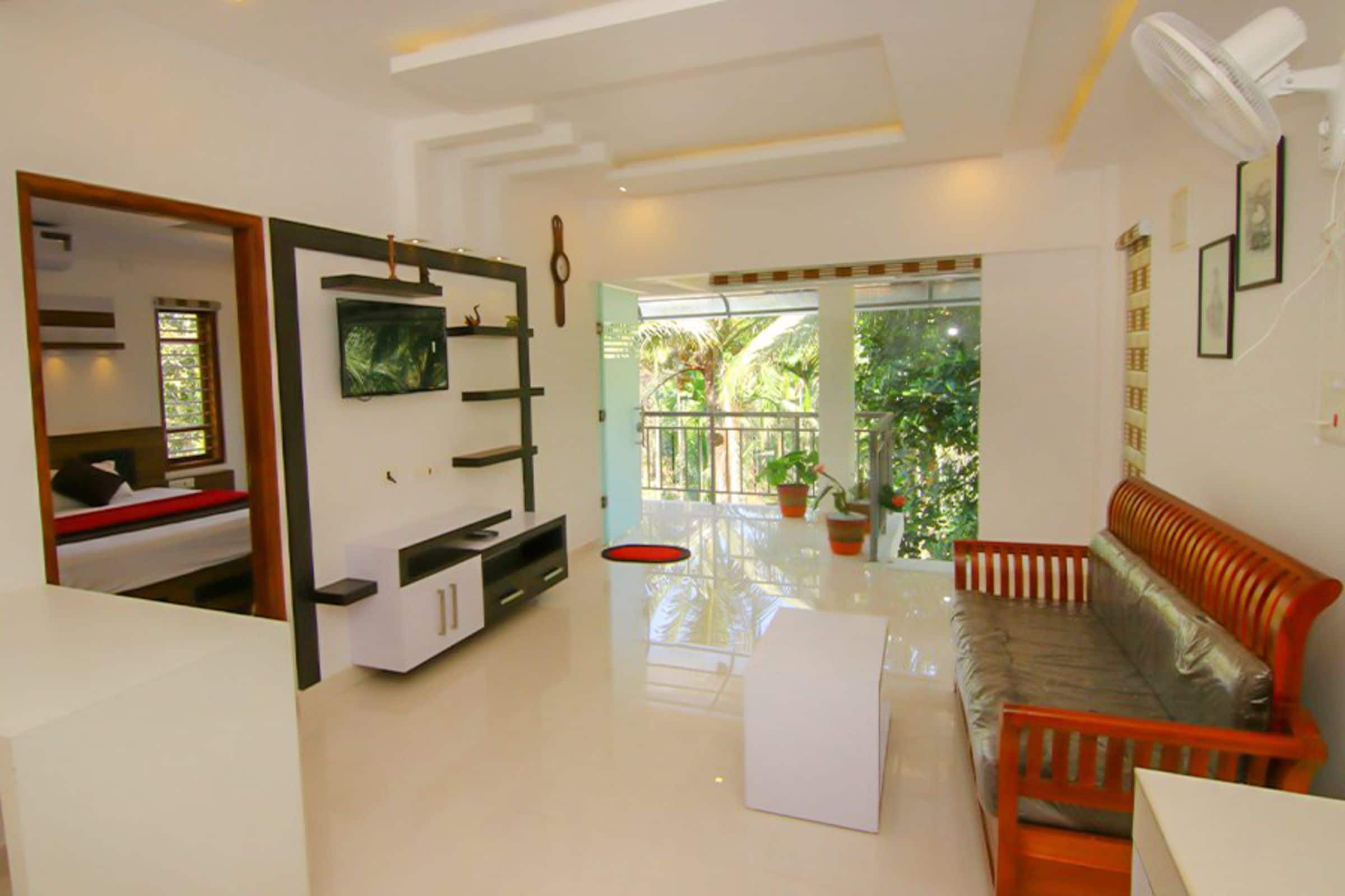 Sarovaram Homestay - Tap to explore photos