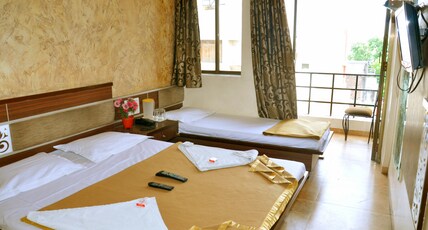 Hotel Sai Suraj Room Type - Triple Bed Non Ac
