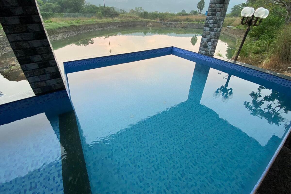 Dinosaur Resort Villa 3BHK with AC - Tap to explore photos