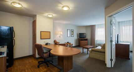 Candlewood Suites INDIANAPOLIS NORTHWEST Room Type - 1 King Bed 1 Bedroom Suite