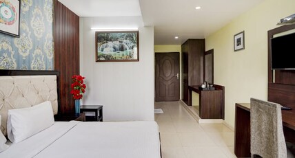 JPS Residency Room Type - Deluxe Room with Access to Swimming Pool JPS Residency Room Type - Deluxe Room with Access to Swimming Pool
