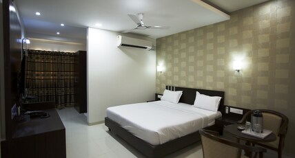 HOTEL SAI PANCHVATI Room Type - Executive Room