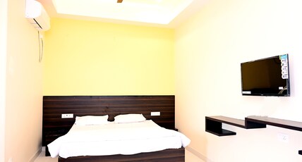 Hotel Satya Inn Room Type - Luxury Room