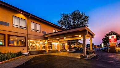 Best Western Plus Ottawa/Kanata Hotel & Conference Centre - Tap to explore photos